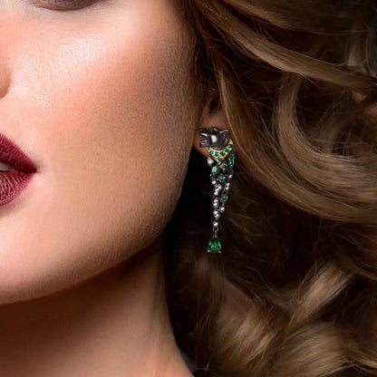 Leopard earrings in black rhodium with green spinel