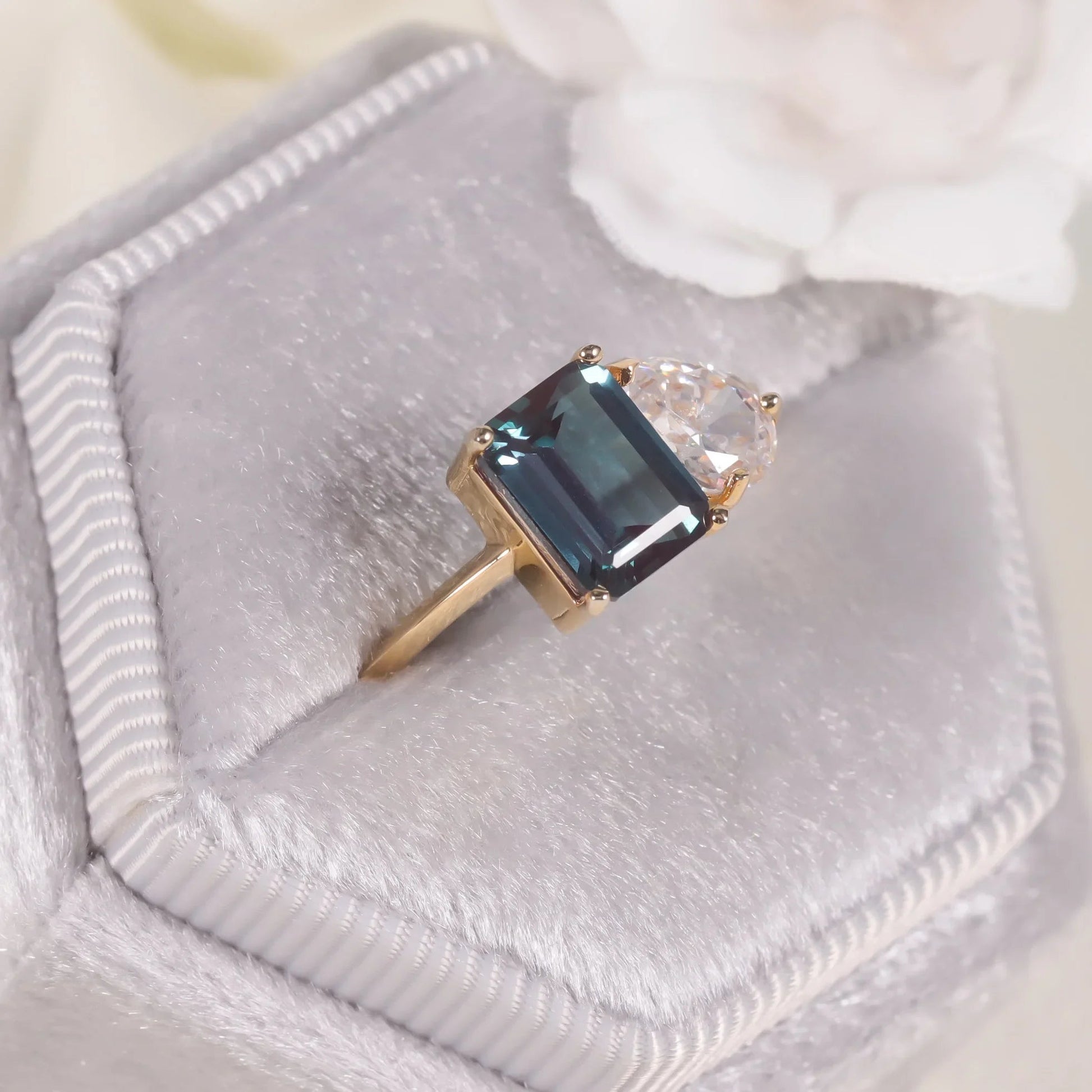 Toi et moi ring emerald cut engagement ring color changing alexandrite ring 14K gold - GEMORM